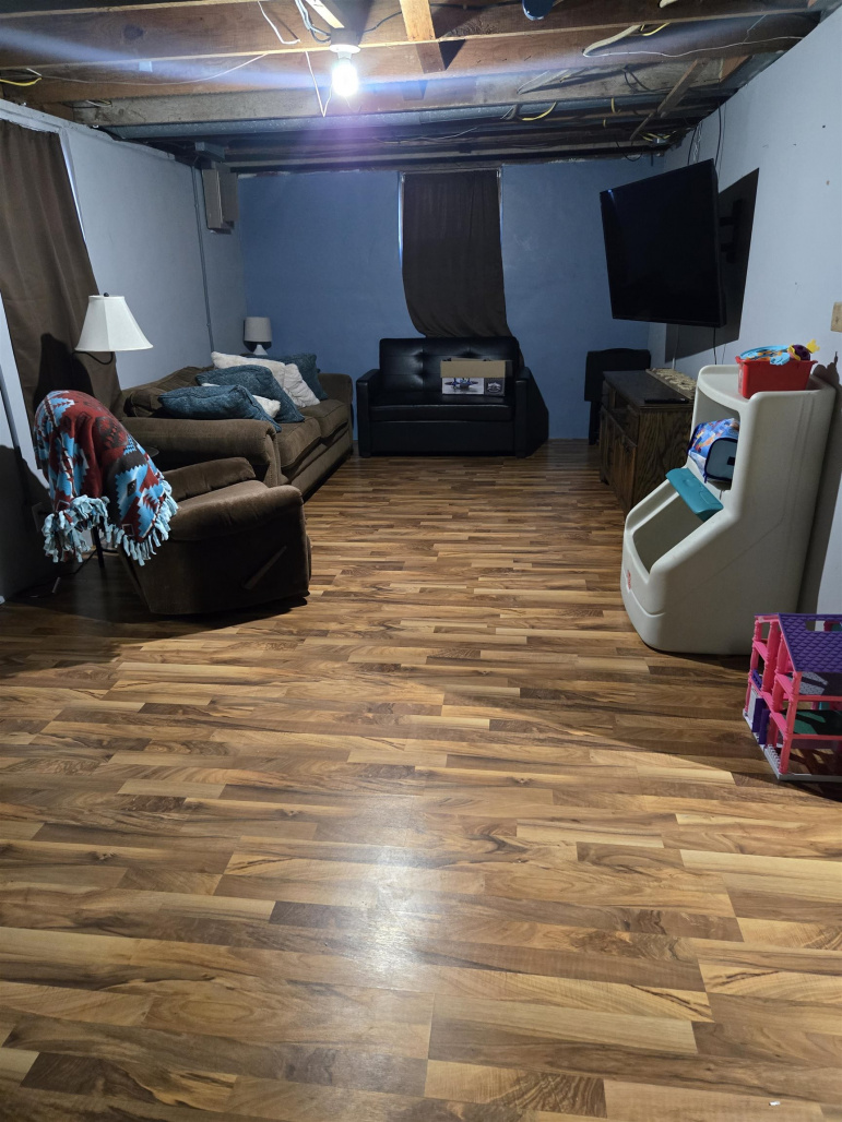 1710 H Avenue Gothenburg, Nebraska 69138, 3 Bedrooms Bedrooms, ,1 BathroomBathrooms,Residential,For Sale,1710 H Avenue,20250956