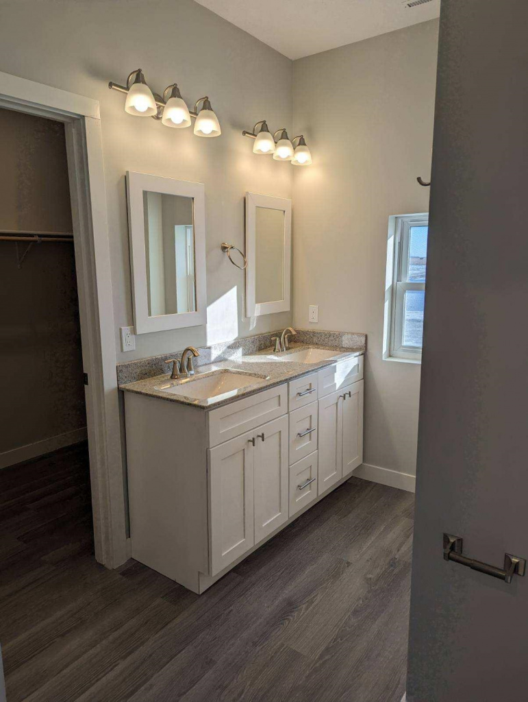 712 Washington Street Cozad, Nebraska 69130, 3 Bedrooms Bedrooms, ,2 BathroomsBathrooms,Residential,For Sale,712 Washington Street,20231415