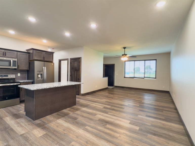 2104 E 41st Street Kearney, Nebraska 68847, 4 Bedrooms Bedrooms, ,3 BathroomsBathrooms,Residential,For Sale,2104 E 41st Street,20250978