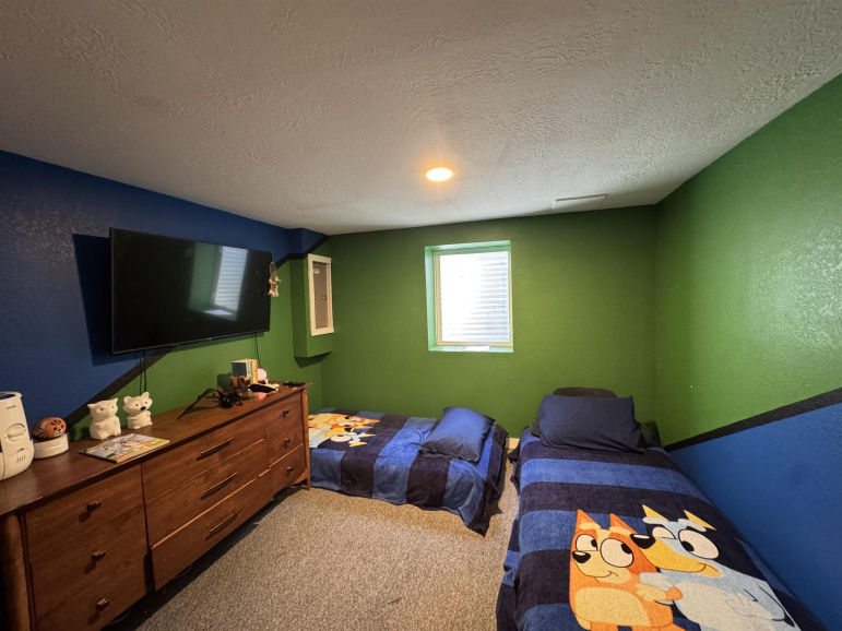 1142 N Minnesota Avenue Hastings, Nebraska 68901, 4 Bedrooms Bedrooms, ,2 BathroomsBathrooms,Residential,For Sale,1142 N Minnesota Avenue,20250974