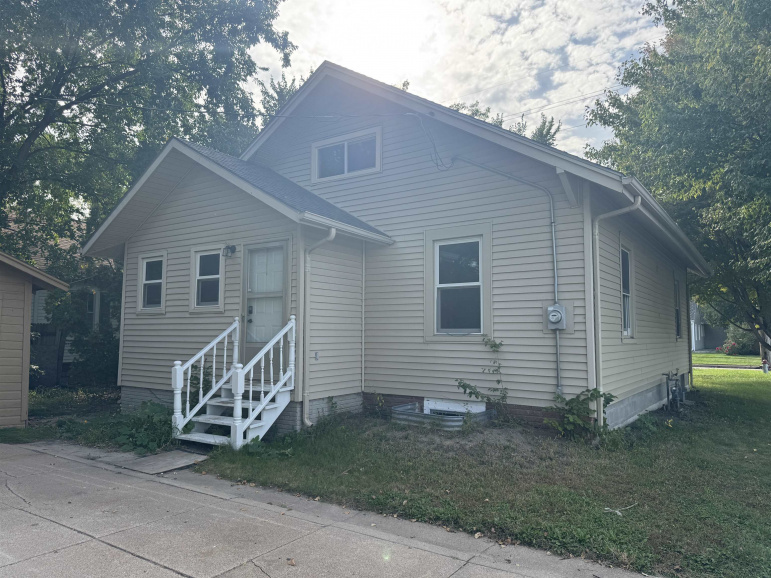 1142 N Minnesota Avenue Hastings, Nebraska 68901, 4 Bedrooms Bedrooms, ,2 BathroomsBathrooms,Residential,For Sale,1142 N Minnesota Avenue,20250974