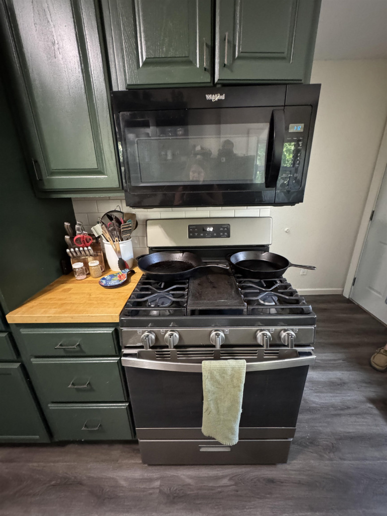 1142 N Minnesota Avenue Hastings, Nebraska 68901, 4 Bedrooms Bedrooms, ,2 BathroomsBathrooms,Residential,For Sale,1142 N Minnesota Avenue,20250974