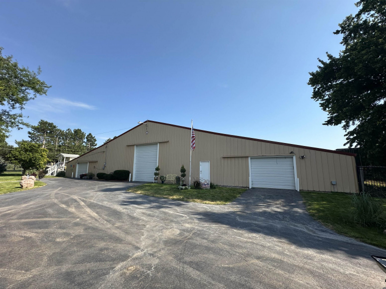 5531 E Saddlehorse Drive Kearney, Nebraska 68847, 3 Bedrooms Bedrooms, ,2 BathroomsBathrooms,Residential,For Sale,5531 E Saddlehorse Drive,20250991