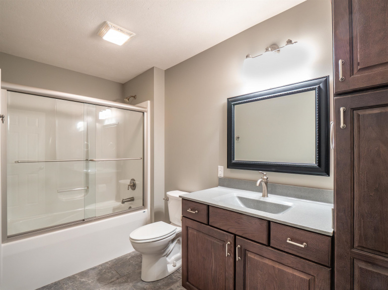 506 W Road Kearney, Nebraska 68845, 3 Bedrooms Bedrooms, ,3 BathroomsBathrooms,Residential,For Sale,506 W Road,20250999