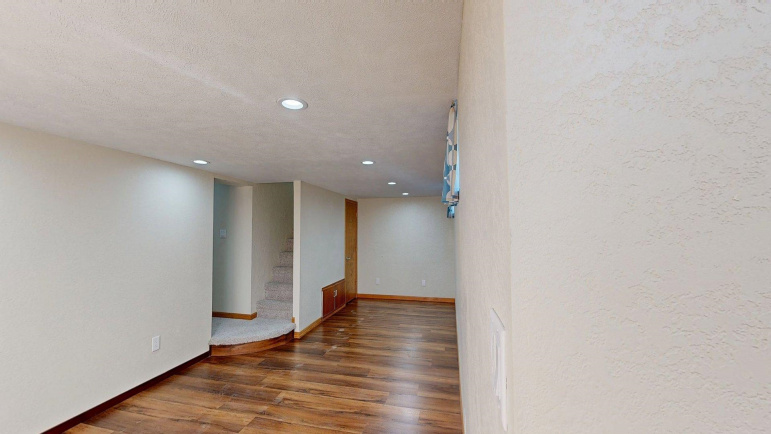 16 Burkholder Drive Midway Lake Cozad, Nebraska 69130, 3 Bedrooms Bedrooms, ,2 BathroomsBathrooms,Residential,For Sale,16 Burkholder Drive Midway Lake,20251006