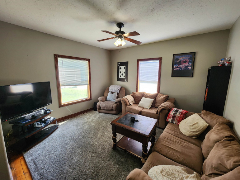 408 W 10th Street Wood River, Nebraska 68883, 2 Bedrooms Bedrooms, ,1 BathroomBathrooms,Residential,For Sale,408 W 10th Street,20251040