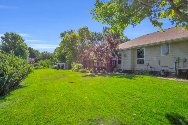 1716 E 43rd Street Place Kearney, Nebraska 68847, 5 Bedrooms Bedrooms, ,3 BathroomsBathrooms,Residential,For Sale,1716 E 43rd Street Place,20250971