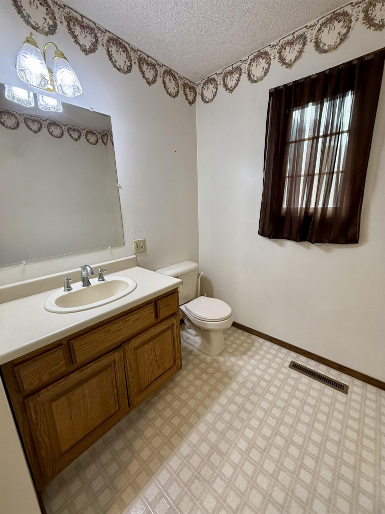 106 E 3rd Street Alda, Nebraska 68810, 3 Bedrooms Bedrooms, ,3 BathroomsBathrooms,Residential,For Sale,106 E 3rd Street,20251112 106 E 3rd Street Alda, Nebraska 68810, 3 Bedrooms Bedrooms, ,3 BathroomsBathrooms,Residential,For Sale,106 E 3rd Street,20251112