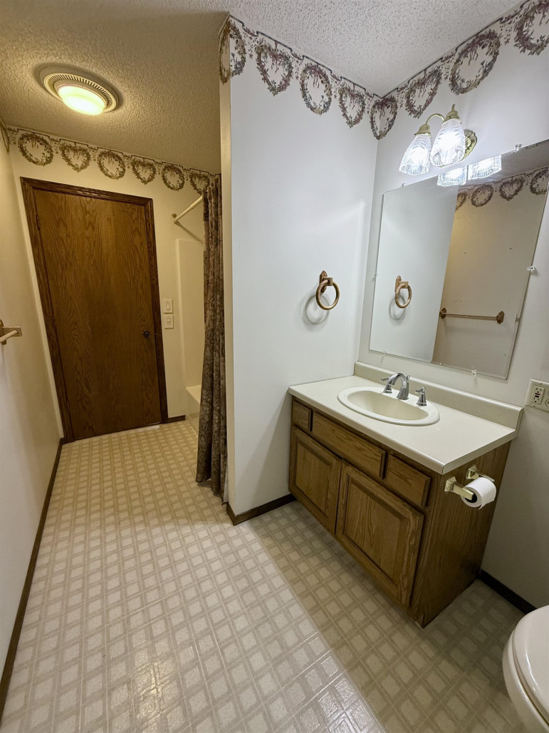 106 E 3rd Street Alda, Nebraska 68810, 3 Bedrooms Bedrooms, ,3 BathroomsBathrooms,Residential,For Sale,106 E 3rd Street,20251112 106 E 3rd Street Alda, Nebraska 68810, 3 Bedrooms Bedrooms, ,3 BathroomsBathrooms,Residential,For Sale,106 E 3rd Street,20251112
