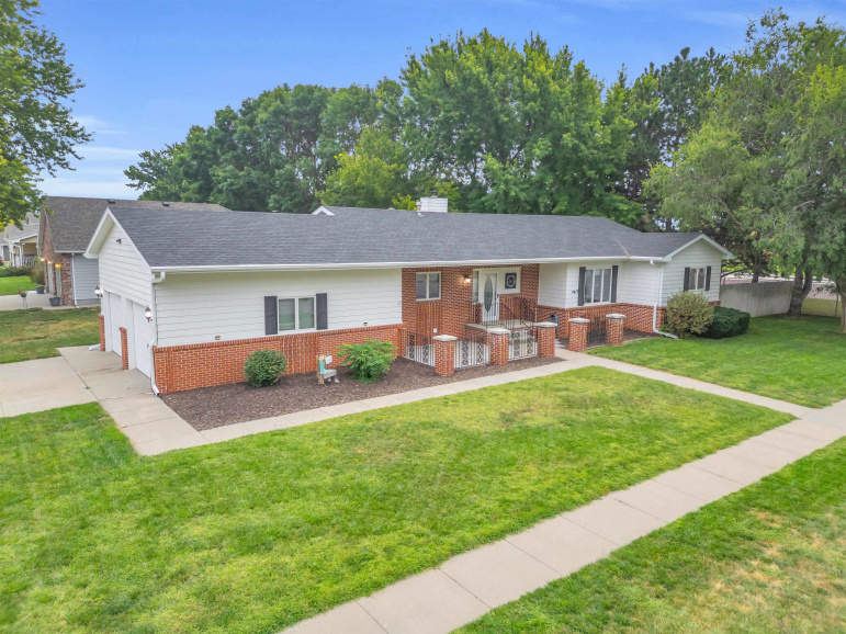 4619 E Avenue Kearney, Nebraska 68847, 3 Bedrooms Bedrooms, ,4 BathroomsBathrooms,Residential,For Sale,4619 E Avenue,20251118 4619 E Avenue Kearney, Nebraska 68847, 3 Bedrooms Bedrooms, ,4 BathroomsBathrooms,Residential,For Sale,4619 E Avenue,20251118