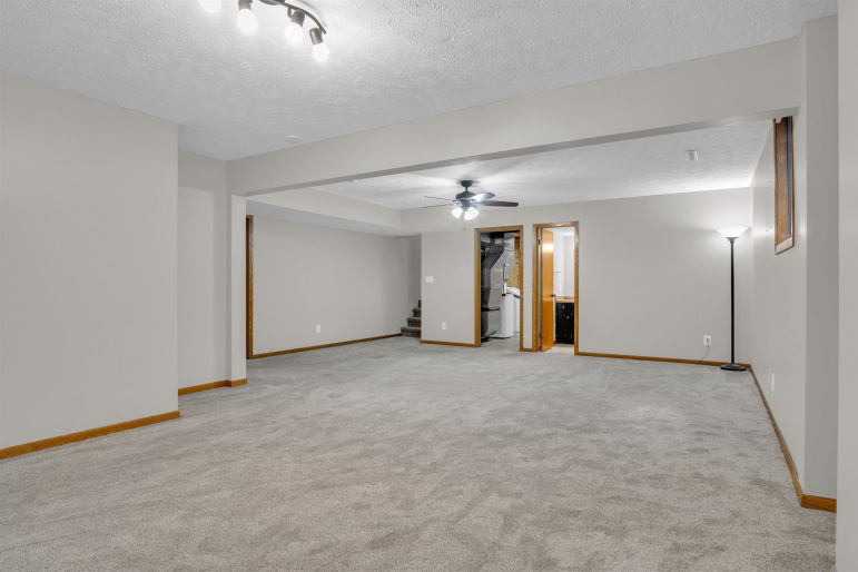 4619 E Avenue Kearney, Nebraska 68847, 3 Bedrooms Bedrooms, ,4 BathroomsBathrooms,Residential,For Sale,4619 E Avenue,20251118 4619 E Avenue Kearney, Nebraska 68847, 3 Bedrooms Bedrooms, ,4 BathroomsBathrooms,Residential,For Sale,4619 E Avenue,20251118