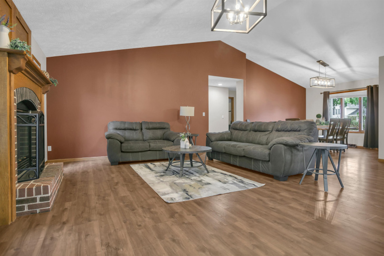 4619 E Avenue Kearney, Nebraska 68847, 3 Bedrooms Bedrooms, ,4 BathroomsBathrooms,Residential,For Sale,4619 E Avenue,20251118 4619 E Avenue Kearney, Nebraska 68847, 3 Bedrooms Bedrooms, ,4 BathroomsBathrooms,Residential,For Sale,4619 E Avenue,20251118
