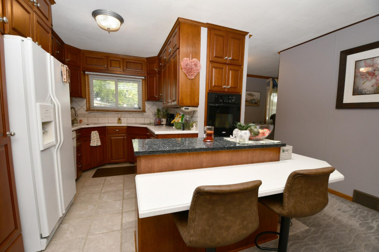 516 W 36th Street Kearney, Nebraska 68845, 5 Bedrooms Bedrooms, ,3 BathroomsBathrooms,Residential,For Sale,516 W 36th Street,20251171