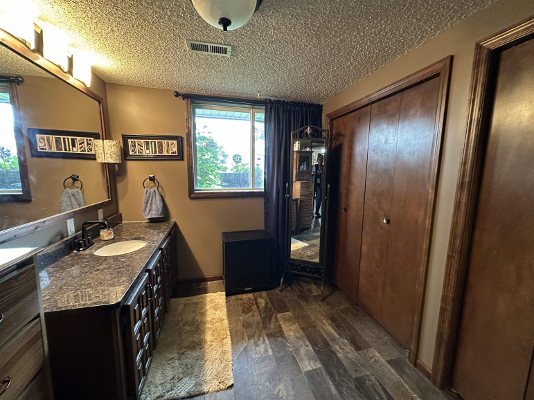 1206 E 31st Street Kearney, Nebraska 68847, 3 Bedrooms Bedrooms, ,2 BathroomsBathrooms,Residential,For Sale,1206 E 31st Street,20251115 1206 E 31st Street Kearney, Nebraska 68847, 3 Bedrooms Bedrooms, ,2 BathroomsBathrooms,Residential,For Sale,1206 E 31st Street,20251115