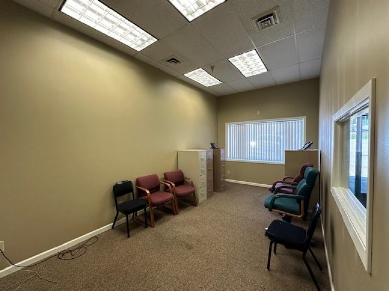 3811 Central Avenue Unit E Kearney, Nebraska 68847, ,Commercial/industrial,For Rent,3811 Central Avenue Unit E,20251188