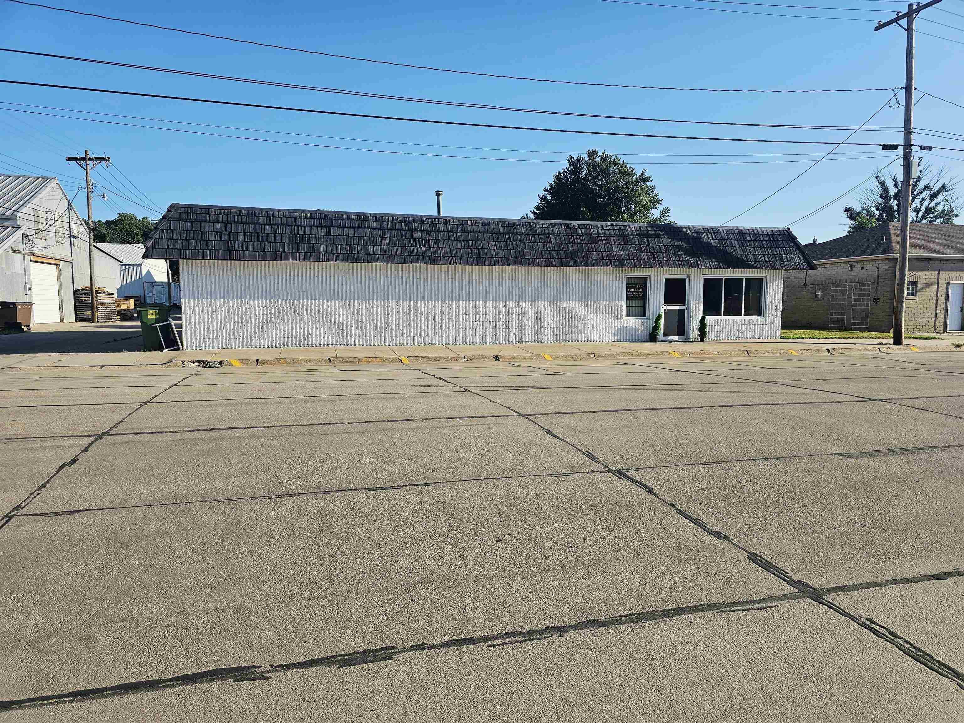 106 W Grove Street Sutton, Nebraska 68979, ,Commercial/industrial,For Sale,106 W Grove Street,20251191