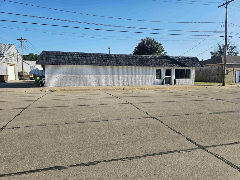 106 W Grove Street Sutton, Nebraska 68979, ,Commercial/industrial,For Sale,106 W Grove Street,20251191