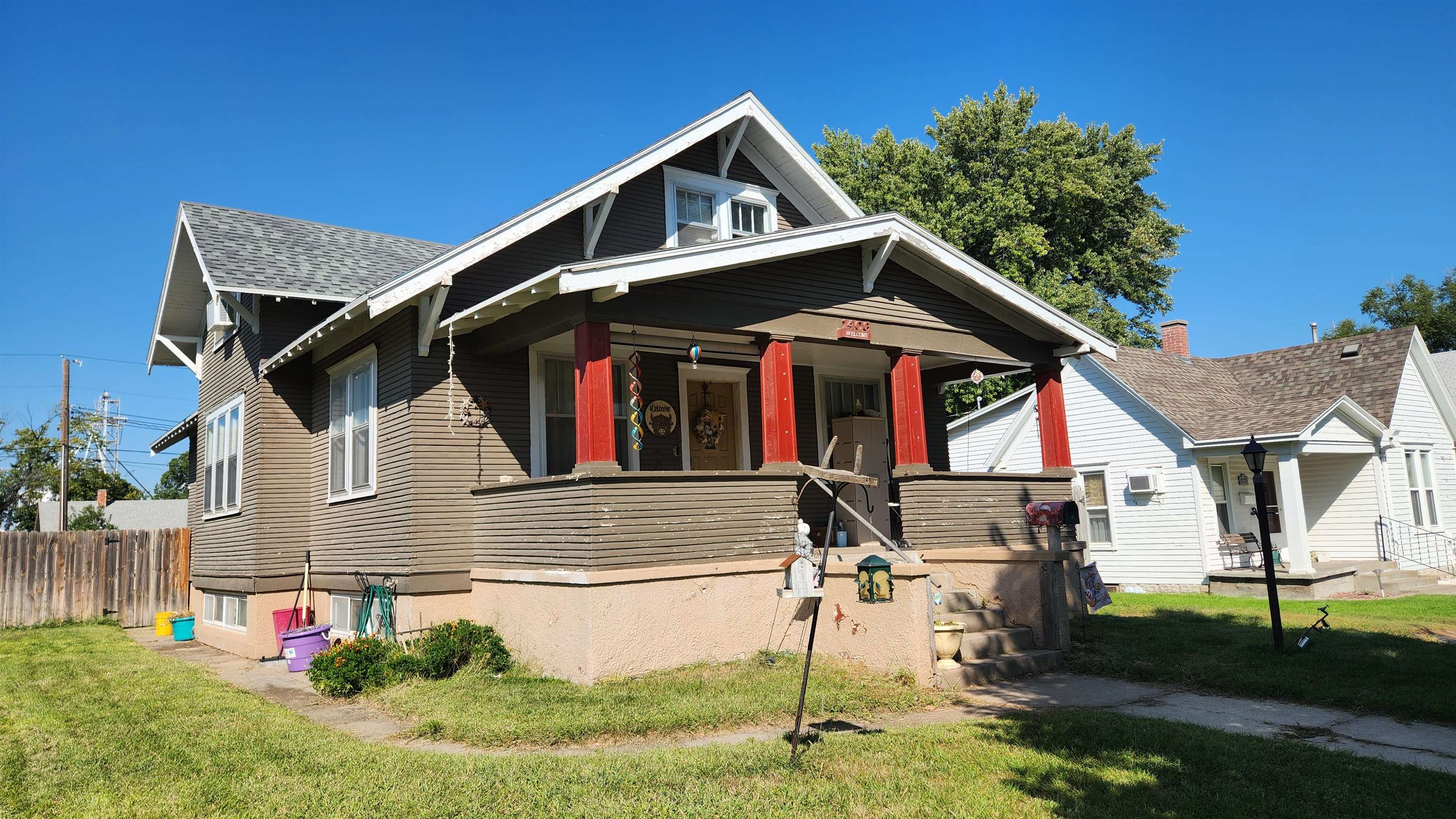 1406 B Avenue Gothenburg, Nebraska 69138, 3 Bedrooms Bedrooms, ,2 BathroomsBathrooms,Residential,For Sale,1406 B Avenue,20251209