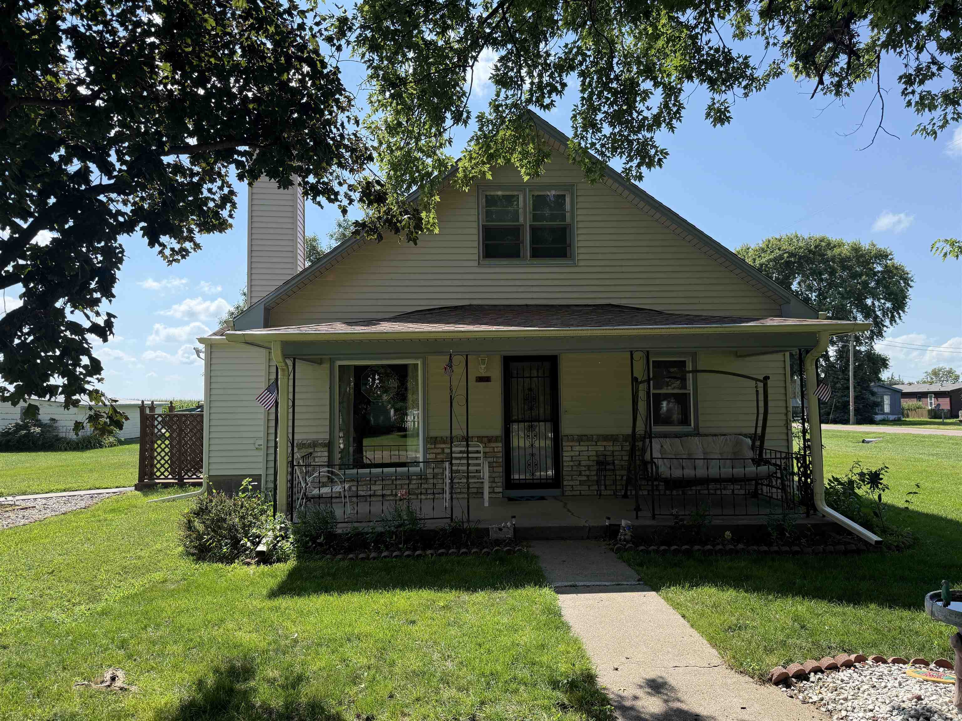 302 S Brooks Ave Kenesaw, Nebraska 68956, 2 Bedrooms Bedrooms, ,1 BathroomBathrooms,Residential,For Sale,302 S Brooks Ave,20251216