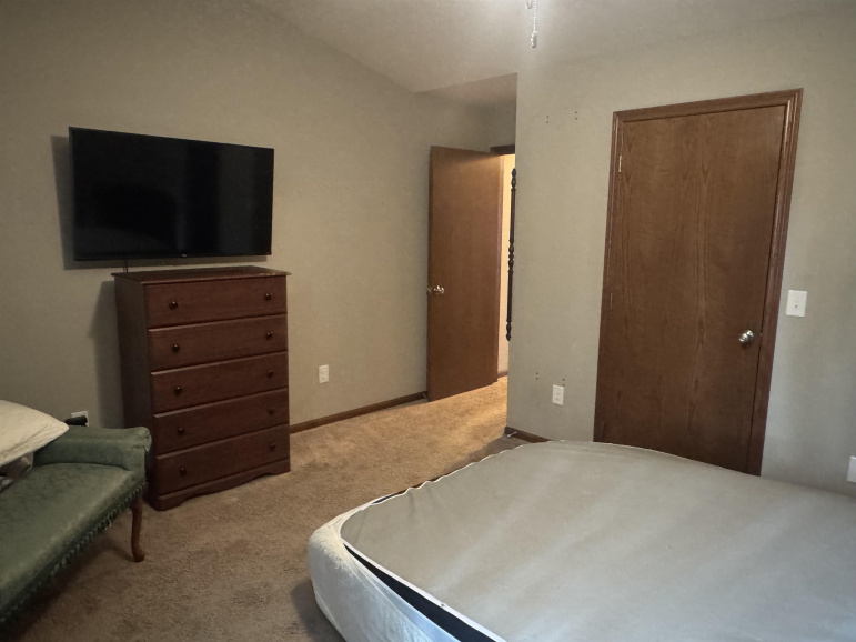 910 Ronan Drive Hastings, Nebraska 68901, 3 Bedrooms Bedrooms, ,3 BathroomsBathrooms,Residential,For Sale,910 Ronan Drive,20251219