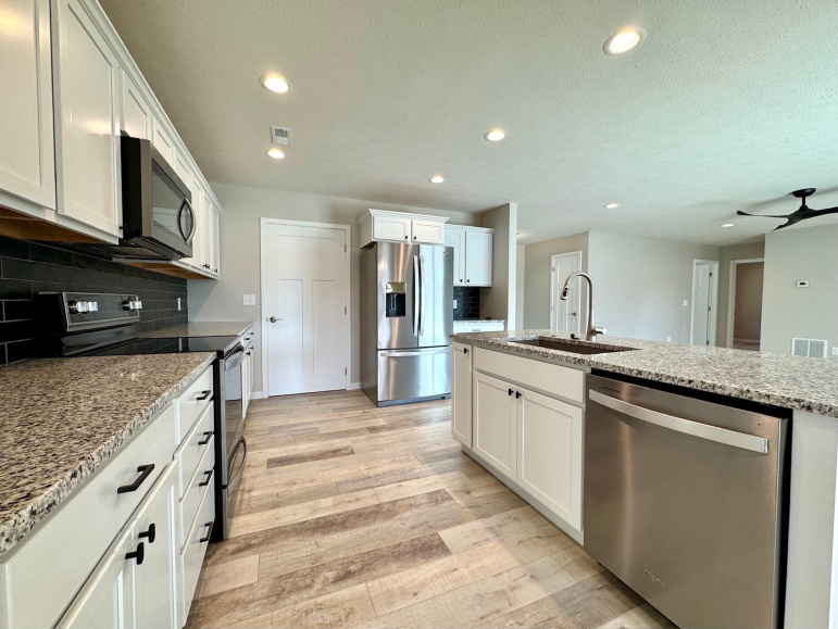 1202 E Avenue Kearney, Nebraska 68847, 4 Bedrooms Bedrooms, ,2 BathroomsBathrooms,Residential,For Sale,1202 E Avenue,20251221