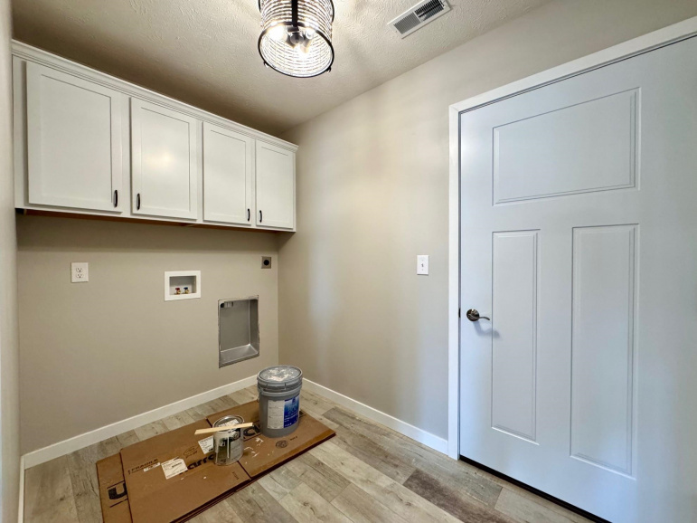 1202 E Avenue Kearney, Nebraska 68847, 4 Bedrooms Bedrooms, ,2 BathroomsBathrooms,Residential,For Sale,1202 E Avenue,20251221