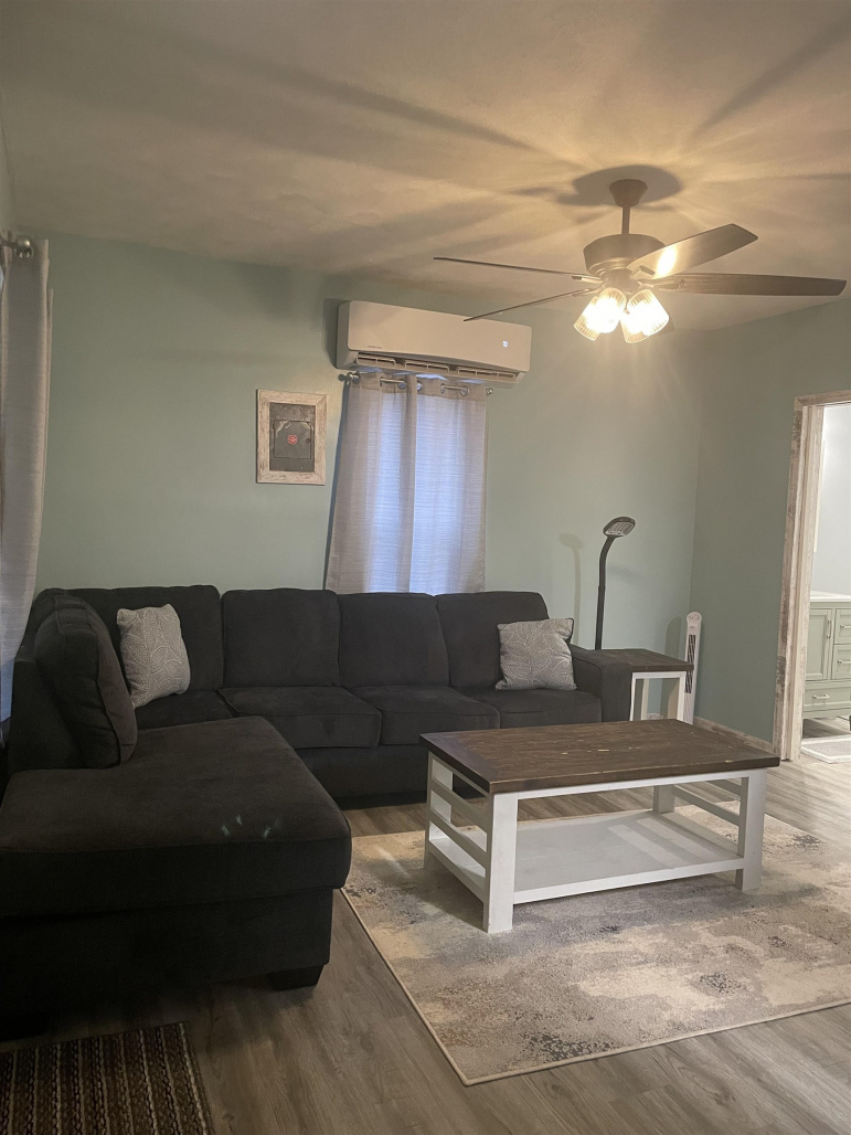 200 E A Street Hastings, Nebraska 68901-0000, 1 Bedroom Bedrooms, ,1 BathroomBathrooms,Residential,For Sale,200 E A Street,20251224