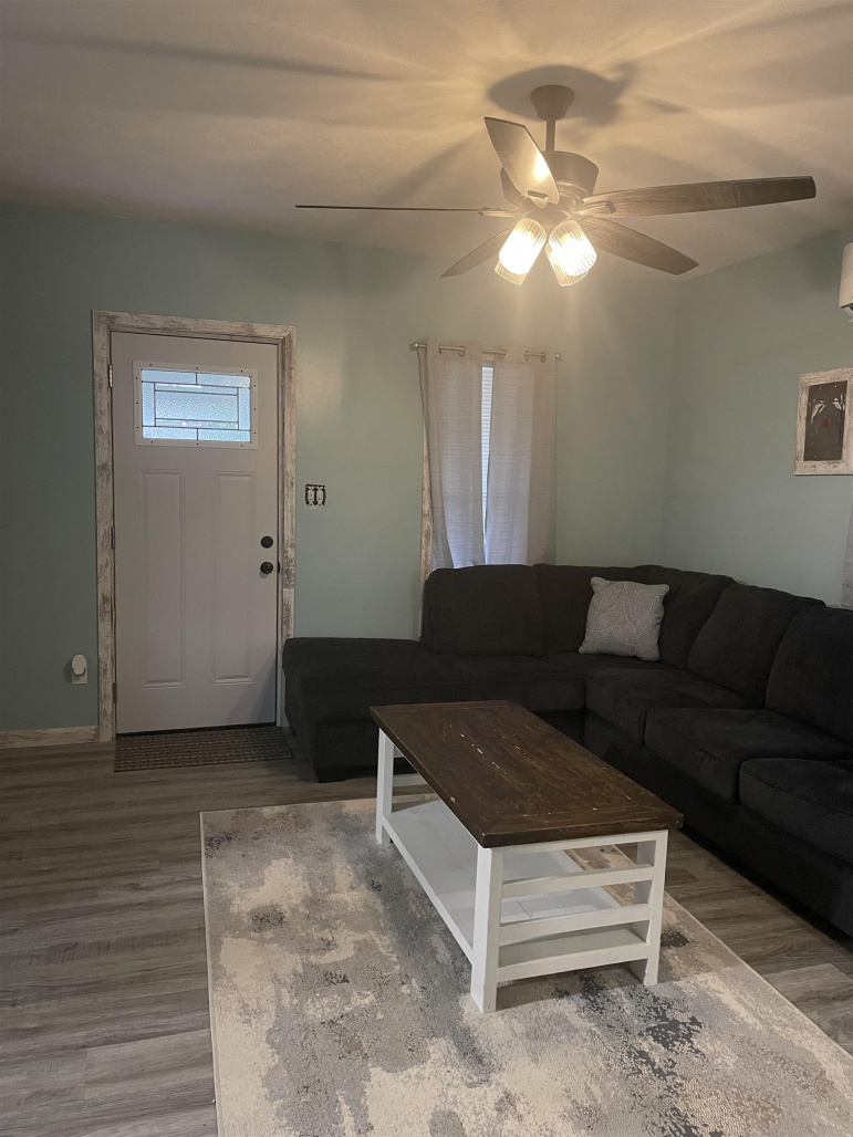 200 E A Street Hastings, Nebraska 68901-0000, 1 Bedroom Bedrooms, ,1 BathroomBathrooms,Residential,For Sale,200 E A Street,20251224