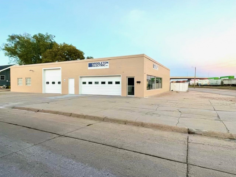 2105 E Avenue Kearney, Nebraska 68847-5617, ,Commercial/industrial,For Sale,2105 E Avenue,20251247 2105 E Avenue Kearney, Nebraska 68847-5617, ,Commercial/industrial,For Sale,2105 E Avenue,20251247