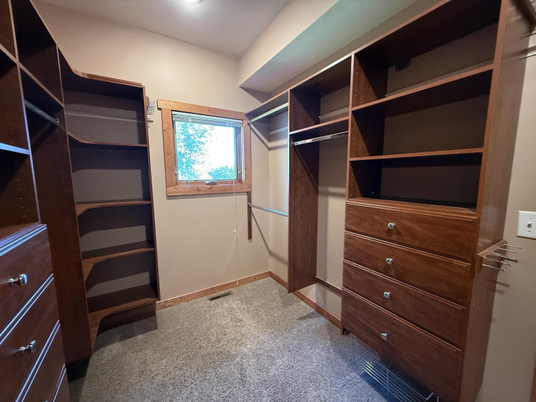 51 Sonja Drive Doniphan, Nebraska 68832, 5 Bedrooms Bedrooms, ,4 BathroomsBathrooms,Residential,For Sale,51 Sonja Drive,20251244