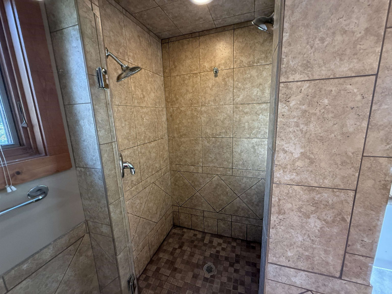 51 Sonja Drive Doniphan, Nebraska 68832, 5 Bedrooms Bedrooms, ,4 BathroomsBathrooms,Residential,For Sale,51 Sonja Drive,20251244