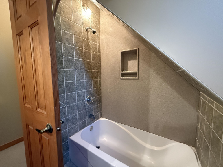 51 Sonja Drive Doniphan, Nebraska 68832, 5 Bedrooms Bedrooms, ,4 BathroomsBathrooms,Residential,For Sale,51 Sonja Drive,20251244