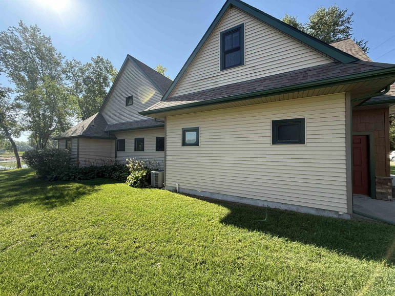 51 Sonja Drive Doniphan, Nebraska 68832, 5 Bedrooms Bedrooms, ,4 BathroomsBathrooms,Residential,For Sale,51 Sonja Drive,20251244