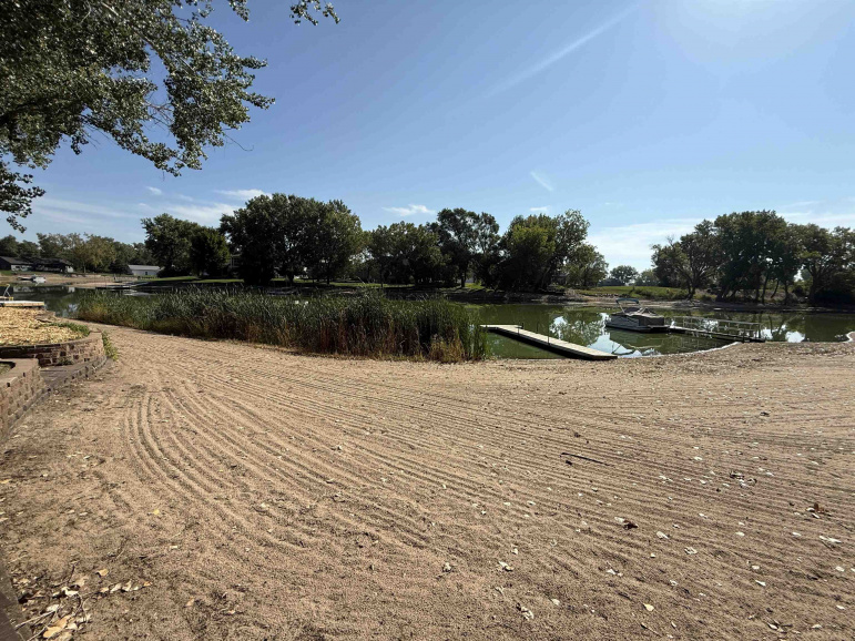 51 Sonja Drive Doniphan, Nebraska 68832, 5 Bedrooms Bedrooms, ,4 BathroomsBathrooms,Residential,For Sale,51 Sonja Drive,20251244