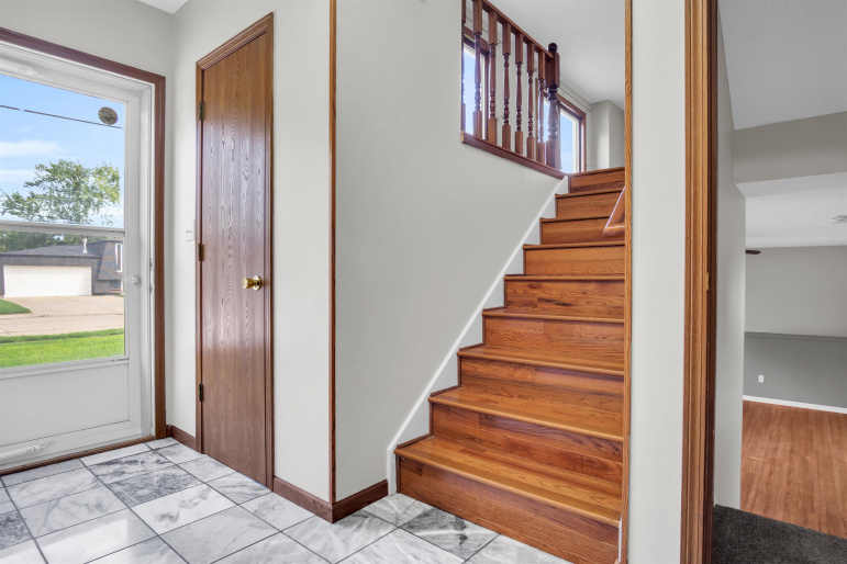 4004 I Avenue Kearney, Nebraska 68847, 5 Bedrooms Bedrooms, ,4 BathroomsBathrooms,Residential,For Sale,4004 I Avenue,20251253