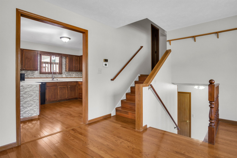 4004 I Avenue Kearney, Nebraska 68847, 5 Bedrooms Bedrooms, ,4 BathroomsBathrooms,Residential,For Sale,4004 I Avenue,20251253