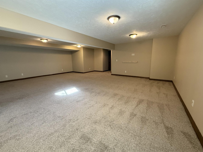 3610 Wendell Drive Hastings, Nebraska 68901, 5 Bedrooms Bedrooms, ,3 BathroomsBathrooms,Residential,For Sale,3610 Wendell Drive,20251257