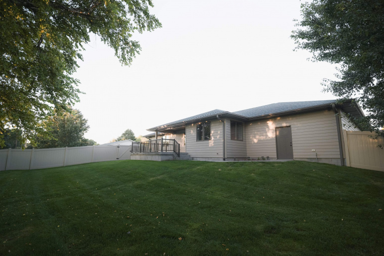 1402 Arapahoe Avenue Hastings, Nebraska 68901-0000, 5 Bedrooms Bedrooms, ,3 BathroomsBathrooms,Residential,For Sale,1402 Arapahoe Avenue,20251269 1402 Arapahoe Avenue Hastings, Nebraska 68901-0000, 5 Bedrooms Bedrooms, ,3 BathroomsBathrooms,Residential,For Sale,1402 Arapahoe Avenue,20251269