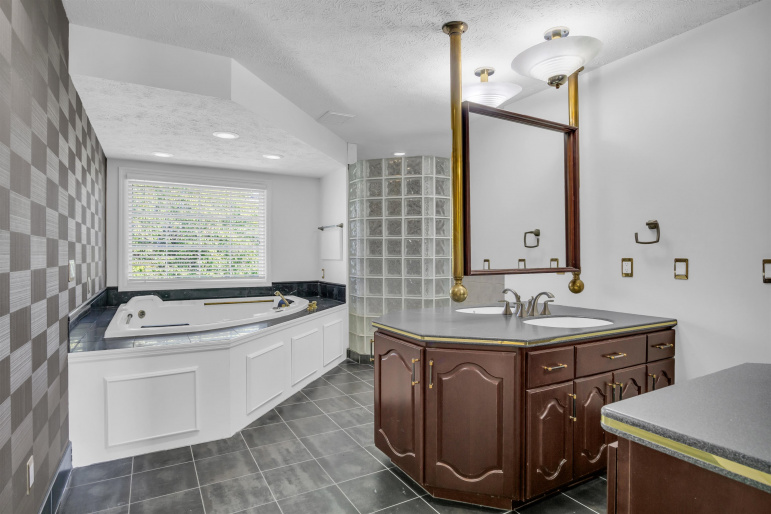 6 21st Avenue Place Kearney, Nebraska 68845, 6 Bedrooms Bedrooms, ,7 BathroomsBathrooms,Residential,For Sale,6 21st Avenue Place,20251272 6 21st Avenue Place Kearney, Nebraska 68845, 6 Bedrooms Bedrooms, ,7 BathroomsBathrooms,Residential,For Sale,6 21st Avenue Place,20251272