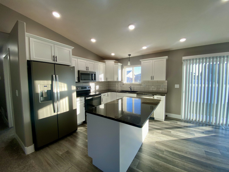 2109 E 38th Street Kearney, Nebraska 68847, 2 Bedrooms Bedrooms, ,2 BathroomsBathrooms,Residential,For Sale,2109 E 38th Street,20251286