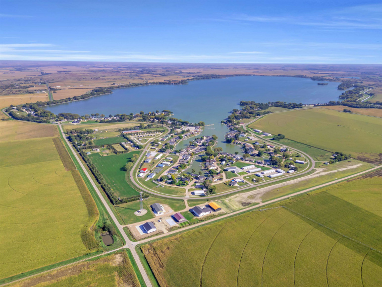 64 Lakeview Acres Drive #14A Johnson Lake, Nebraska 68937, 2 Bedrooms Bedrooms, ,2 BathroomsBathrooms,Residential,For Sale,64 Lakeview Acres Drive #14A,20251293