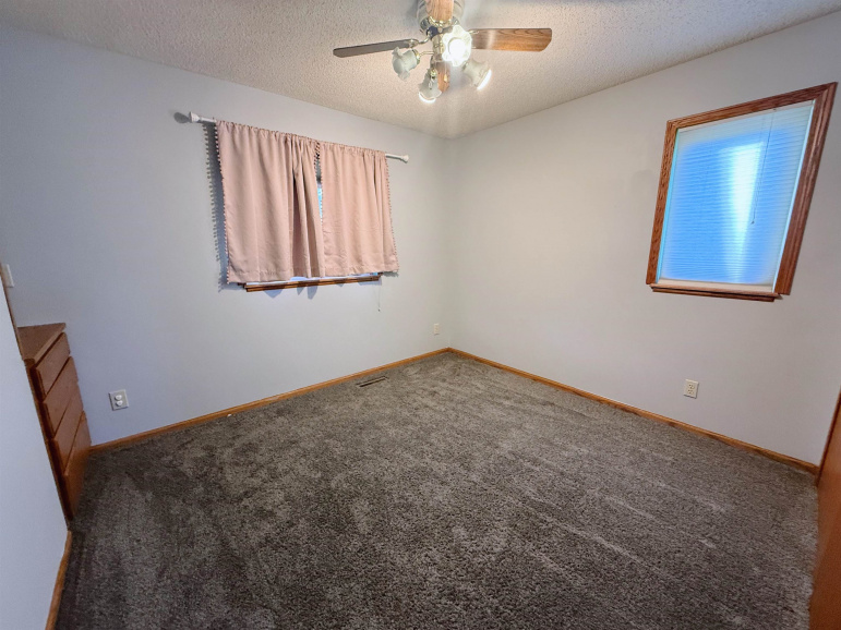 1022 10th Street Gibbon, Nebraska 68840, 6 Bedrooms Bedrooms, ,3 BathroomsBathrooms,Residential,For Sale,1022 10th Street,20251297