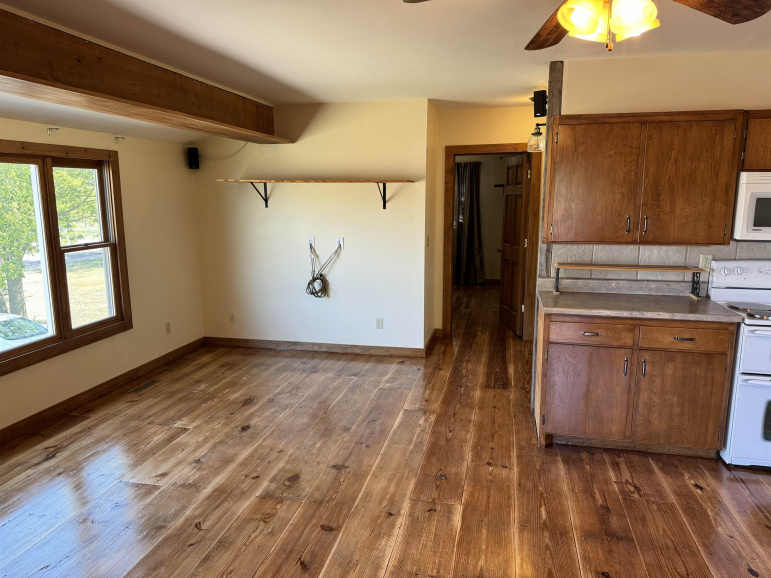 806 Cottonwood Street Wood River, Nebraska 68883, 2 Bedrooms Bedrooms, ,1 BathroomBathrooms,Residential,For Sale,806 Cottonwood Street,20241628