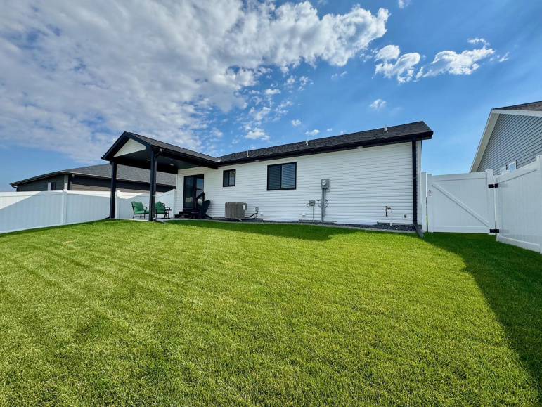 2308 E 38th Street Kearney, Nebraska 68847-8117, 4 Bedrooms Bedrooms, ,3 BathroomsBathrooms,Residential,For Sale,2308 E 38th Street,20251299