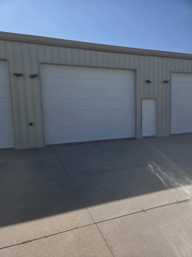 427 S Showboat Boulevard Hastings, Nebraska 68901, ,Commercial/industrial,For Sale,427 S Showboat Boulevard,20251313