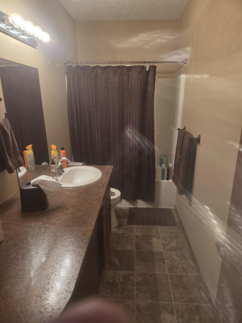 427 S Showboat Boulevard Hastings, Nebraska 68901, ,Commercial/industrial,For Sale,427 S Showboat Boulevard,20251313