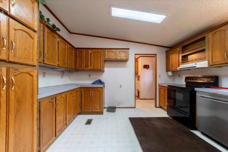 210 W 5th Street Juniata, Nebraska 68955-0000, 3 Bedrooms Bedrooms, ,2 BathroomsBathrooms,Residential,For Sale,210 W 5th Street,20251308