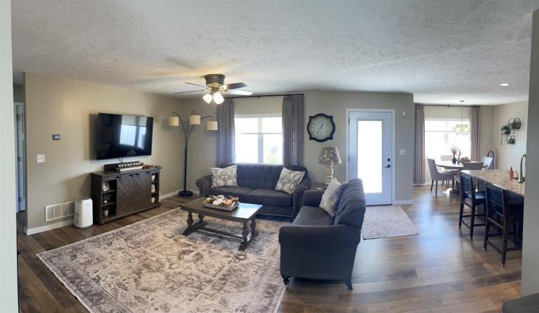 709 E 19th Street Cozad, Nebraska 69130, 4 Bedrooms Bedrooms, ,2 BathroomsBathrooms,Residential,For Sale,709 E 19th Street,20251328