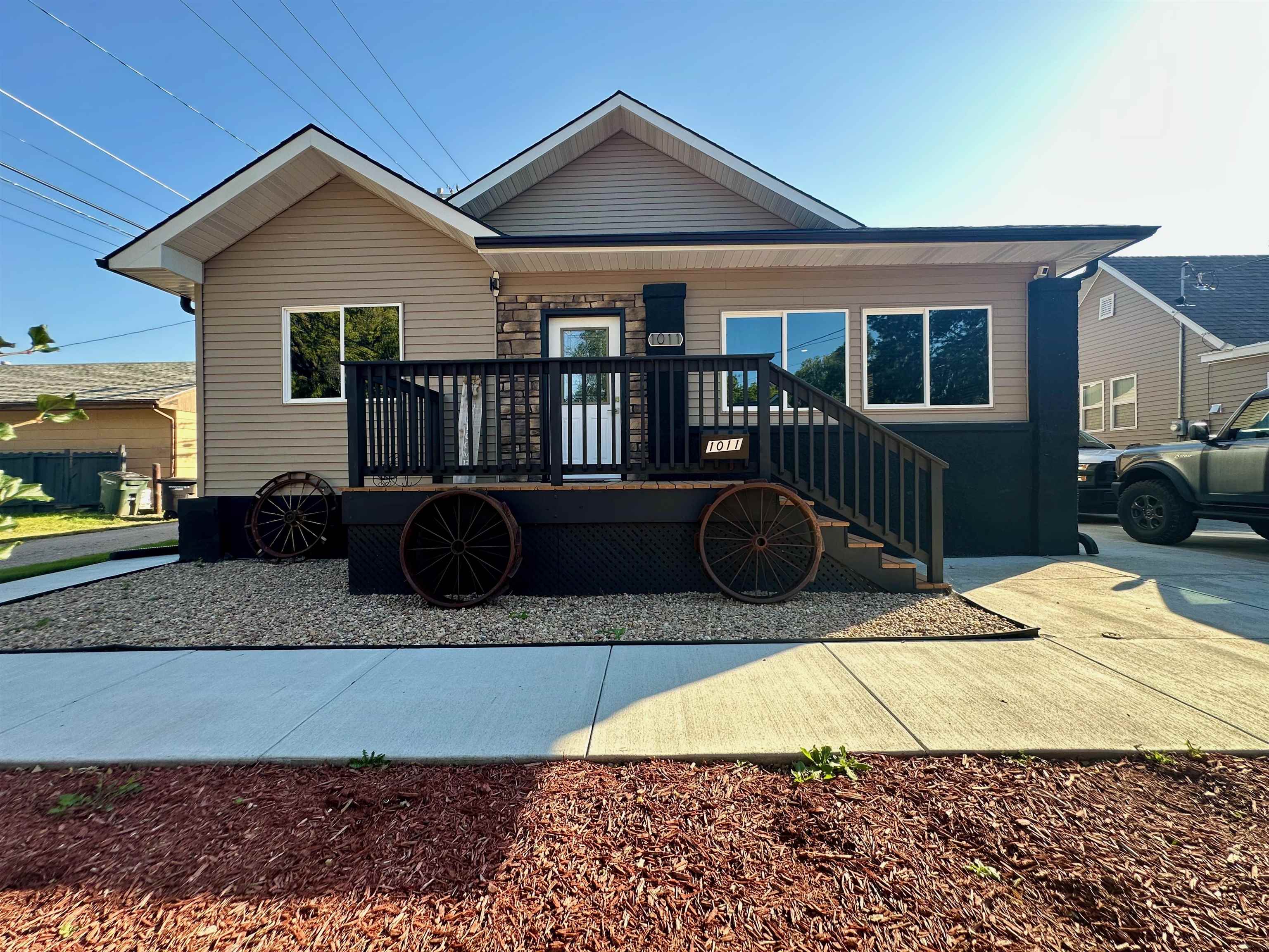 1011 W 4th St Hastings, Nebraska 68901, 3 Bedrooms Bedrooms, ,2 BathroomsBathrooms,Residential,For Sale,1011 W 4th St,20251325