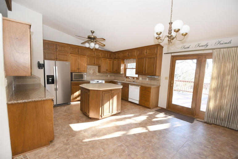 3615 13th Avenue Kearney, Nebraska 68845, 3 Bedrooms Bedrooms, ,2 BathroomsBathrooms,Residential,For Sale,3615 13th Avenue,20251333